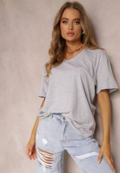 Jasnoszary T-shirt Nikoneus. Szare t-shirty damskie Renee, plus size, bez wzorów, z dzianiny, klasyczne, bez kołnierzyka, bez ramiączek. Za 24.99 zł.