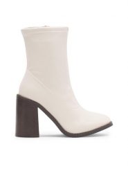 Jenny Fairy Botki MARLEE WS22398-08 Écru. Botki damskie Jenny Fairy, bez wzorów, z syntetyku, bez obcasa, na słupku, bez zapięcia. Za 109.99 zł.