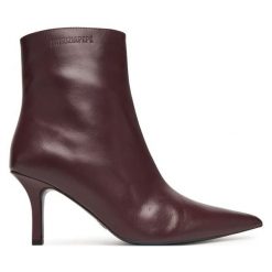 Botki Patrizia Pepe. Fioletowe botki damskie Patrizia Pepe, bez wzorów, bez obcasa, na szpilce, bez zapięcia. Za 1,109.00 zł.