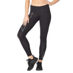 Damskie legginsy kompresyjne o średnim stopniu kompresji 2XU Light Speed. Czarne legginsy damskie 2XU, bez wzorów. W wyprzedaży za 520.70 zł.