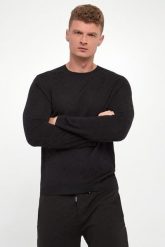 Sweter męski ze wzorem Cahilo JOOP!. Swetry męskie JOOP!, l, bez wzorów, bez kołnierzyka, bez ramiączek. Za 779.00 zł.