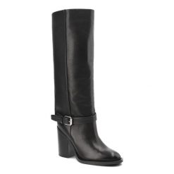 Czarne Wysokie Kozaki Carinii Eleganckie Obuwie Damskie. Czarne kozaki damskie Carinii, bez wzorów, ze skóry, przed kolano, bez obcasa, na obcasie, bez zapięcia. Za 599.00 zł.