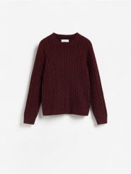 Sweter z haftem - karminowy. Czerwone swetry męskie Reserved, l, bez wzorów, z bawełny, bez kołnierzyka, bez ramiączek. Za 149.99 zł.