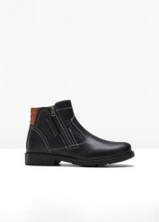 Botki. Czarne buty zimowe męskie bonprix, bez wzorów, bez obcasa, bez zapięcia. Za 179.99 zł.