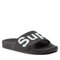 Klapki Superga. Czarne klapki damskie Superga, bez wzorów, bez obcasa, bez zapięcia. Za 89.99 zł.