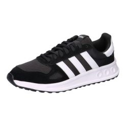 Buty sportowe adidas Run 84 czarne dla mężczyzn. Czarne buty sportowe męskie Adidas, bez wzorów, bez zapięcia, do biegania. Za 340.70 zł.