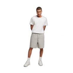 Szorty Urban Classics Comfort. Szare szorty męskie Urban Classics, bez wzorów. Za 214.00 zł.