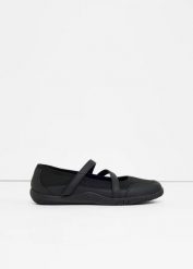 Baleriny barefoot z elastyczną podeszwą. Czarne balerinki damskie bonprix, bez wzorów, sportowe, bez obcasa, bez zapięcia. Za 99.99 zł.