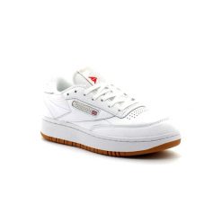 Buty damskie trampki Reebok CLUB C DOUBLE. Białe trampki i tenisówki damskie Reebok, bez wzorów, bez zapięcia. W wyprzedaży za 209.00 zł.