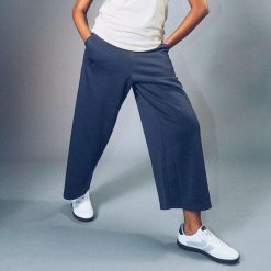 Spodnie damskie Kappa Gefron Athleisure. Szare spodnie dresowe damskie Kappa, bez wzorów, sportowe, długie. Za 281.00 zł.