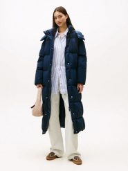 Tommy Jeans płaszcz puchowy Kobiety niebieski, S. Niebieskie płaszcze damskie Tommy Jeans, s, bez wzorów, z jeansu, bez kołnierzyka, bez kaptura. Za 1,299.95 zł.