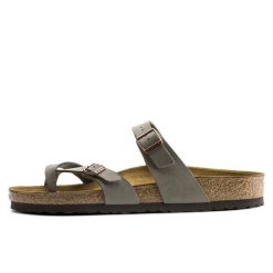 Klapki Birkenstock Mayari Damskie. Szare klapki damskie Birkenstock, bez wzorów, z materiału, bez obcasa, bez zapięcia. Za 401.85 zł.