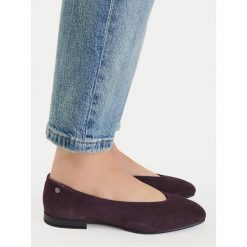 Baleriny Lasocki. Czerwone balerinki damskie Lasocki, bez wzorów, bez obcasa, bez zapięcia. Za 159.99 zł.