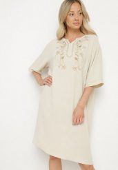 Jasnobeżowa Sukienka Pudełkowa z Guzikami i Ozdobnymi Haftami Jenivanea. Brązowe sukienki damskie Born2be, na co dzień, l, z aplikacjami, eleganckie, bez kołnierzyka, bez ramiączek, midi. Za 84.99 zł.