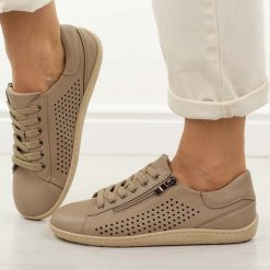 Beżowe skórzane półbuty damskie barefoot Jezzi Ol38-6. Brązowe półbuty damskie Jezzi, na jesień, w ażurowe wzory, z jeansu, klasyczne, bez obcasa, na płaskiej podeszwie, bez zapięcia. Za 239.00 zł.