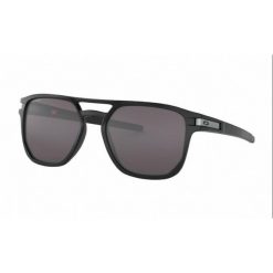 Oakley Okulary Latch Beta Oo9436-01. Czarne okulary przeciwsłoneczne damskie Oakley. Za 537.99 zł.