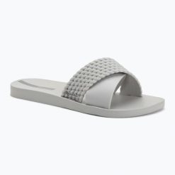 Klapki damskie Ipanema Street II. Szare klapki damskie Ipanema, bez wzorów, z materiału, sportowe, bez obcasa, bez zapięcia. Za 73.99 zł.