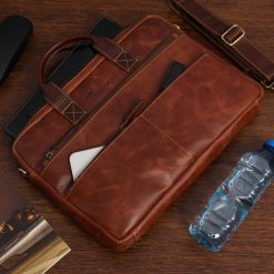 Torba męska skórzana na laptopa ramię komputer duża brązowa Beltimore N04. Brązowe torby na laptopa damskie bez wzorów. Za 299.99 zł.