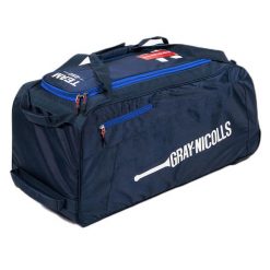Torba sportowa Gray-Nicolls Team 250. Niebieskie torby sportowe męskie GRAY-NICOLLS, bez wzorów, z materiału, duże. Za 406.60 zł.
