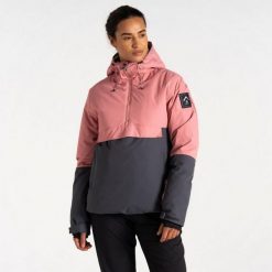 Damska kurtka narciarska z kapturem Dare 2B Snowburst. Czerwone kurtki sportowe damskie Dare 2B, na zimę, l, bez wzorów, z gumy, bez ramiączek, z kapturem, narciarskie. Za 505.65 zł.