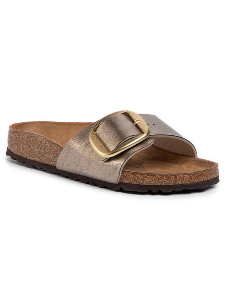 Birkenstock Klapki Madrid Big Buckle 1016237 Brązowy. Brązowe klapki damskie Birkenstock, bez wzorów, ze skóry, bez obcasa, bez zapięcia. Za 499.99 zł.