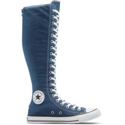 Buty sportowe damskie Converse Chuck Taylor All Star. Niebieskie obuwie sportowe damskie Converse, bez wzorów, bez zapięcia. Za 448.75 zł.