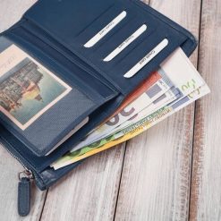 Paolo Peruzzi Duży portfel damski granatowy handmade z ochroną RFID AY-08-DB. Brązowe portfele damskie Paolo Peruzzi. Za 153.82 zł.