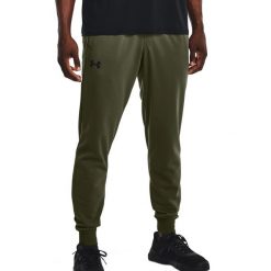 Spodnie fitness męskie Under Armour Armour Fleece Joggers. Czarne spodnie sportowe męskie Under Armour, m, bez wzorów, z dresówki, na fitness i siłownię. Za 202.99 zł.