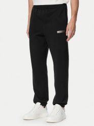 Calvin Klein Spodnie dresowe LV04LG212G Czarny Regular Fit. Czarne spodnie sportowe męskie Calvin Klein, l, bez wzorów, z bawełny. Za 329.99 zł.