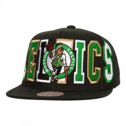 Czapka z daszkiem do koszykówki Mitchell & Ness Boston Celtics czarna. Czarne czapki damskie Mitchell & Ness, bez wzorów, sportowe. Za 159.00 zł.