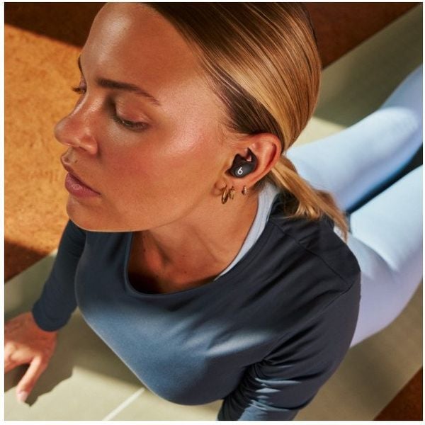 Apple Słuchawki Powerbeats Fit - bezprzewodowe douszne słuchawki sportowe - niedościgniona czerń. Słuchawki bezprzewodowe Apple. Za 1,089.63 zł.