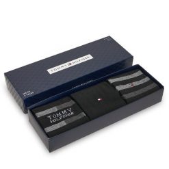 Skarpety długie Tommy Hilfiger. Czarne skarpety męskie Tommy Hilfiger, bez wzorów. Za 99.99 zł.