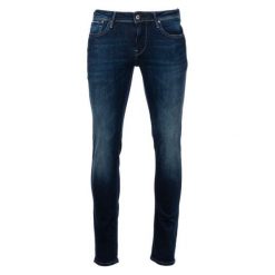 Pepe Jeans jeansy męskie Hatch 34/32, ciemny niebieski. Niebieskie jeansy męskie Pepe Jeans, z jeansu. W wyprzedaży za 377.00 zł.