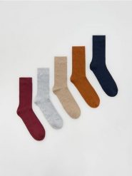 5 pack skarpet - miedziany. Brązowe skarpety męskie Reserved, bez wzorów. Za 59.99 zł.