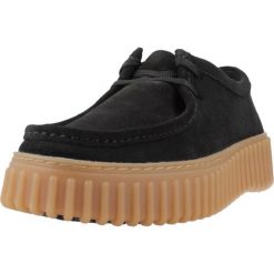 Trampki Clarks Model Torhill Bee Kolor Czarny. Czarne trampki i tenisówki damskie Clarks, bez wzorów, z tkaniny, bez zapięcia. Za 500.30 zł.
