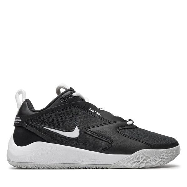 Buty halowe Nike. Czarne obuwie sportowe damskie Nike, bez wzorów, bez zapięcia. Za 479.99 zł.
