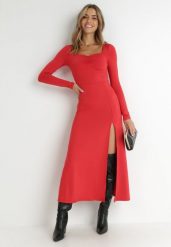 Czerwona Sukienka Hippeira. Czerwone sukienki damskie Born2be, l, bez wzorów, z dzianiny, bez kołnierzyka, bez ramiączek, maxi, dopasowane. Za 119.99 zł.
