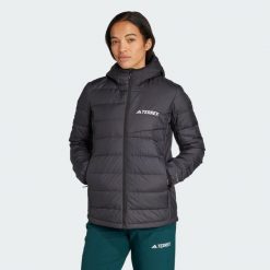 Kurtka z kapturem Terrex Multi Light Down CLIMAWARM. Czarne kurtki sportowe damskie Adidas, xs, bez wzorów, z puchu, bez ramiączek, z kapturem, trekkingowe, ClimaWarm (Adidas). Za 649.00 zł.