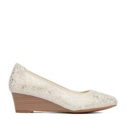 Czółenka Go Soft. Czółenka damskie GO SOFT, bez wzorów, bez obcasa, bez zapięcia. Za 199.99 zł.