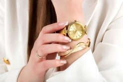 Zegarek Giewont Zegarek Damski Giewont Sapphire Złoty GW9890-A3. Niebieskie zegarki damskie Giewont, złote. Za 224.43 zł.