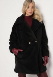 Czarny Długi Płaszcz Futerko Dwurzędowe w Stylu Teddy Malwirae. Czarne płaszcze damskie Born2be, l, bez wzorów, z futra, eleganckie, bez kołnierzyka, bez kaptura. Za 169.99 zł.