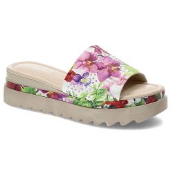 Kolorowe Klapki Venezia Wygodne Buty Damskie. Brązowe klapki damskie Venezia, na lato, z aplikacjami, eleganckie, bez obcasa, bez zapięcia. Za 269.00 zł.