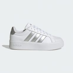 Buty Streettalk Bold. Białe obuwie sportowe damskie Adidas, bez wzorów, z syntetyku, bez zapięcia. Za 299.00 zł.