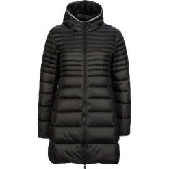 Puchowy płaszcz w kolorze czarnym. Czarne płaszcze damskie CMP Women, bez wzorów, z materiału, bez kołnierzyka, bez kaptura. W wyprzedaży za 351.95 zł.