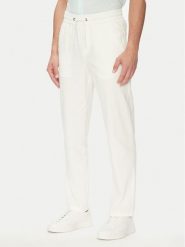 Blend Spodnie materiałowe 20718408 Biały Regular Fit. Białe spodnie materiałowe męskie Blend, bez wzorów, z bawełny. Za 119.99 zł.