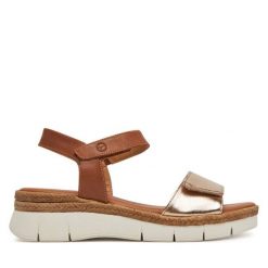 Sandały Tamaris. Czarne sandały damskie Tamaris, bez wzorów, bez obcasa, na płaskiej podeszwie, bez zapięcia. Za 369.99 zł.