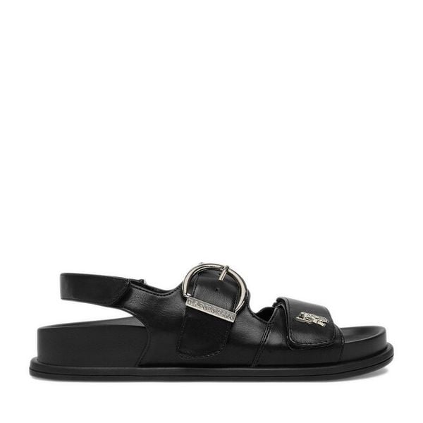 Sandały U.S. Polo Assn. Czarne sandały damskie U.S. Polo Assn., bez wzorów, bez obcasa, na płaskiej podeszwie, bez zapięcia. Za 124.99 zł.