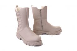 RIEKER Z9175-60 beige, kozaki damskie. Brązowe kozaki damskie Rieker, na zimę, bez wzorów, bez obcasa, na obcasie, bez zapięcia. Za 369.90 zł.