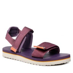 Sandały Columbia. Czerwone sandały damskie Columbia, bez wzorów, bez obcasa, bez zapięcia. Za 199.99 zł.