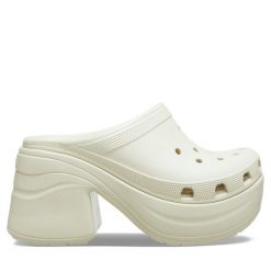 Klapki Crocs. Brązowe klapki damskie Crocs, bez wzorów, bez obcasa, bez zapięcia. Za 269.99 zł.